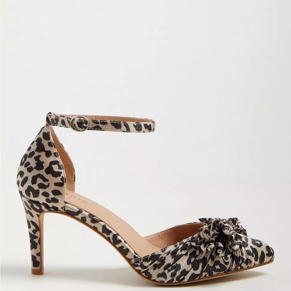 Torrid Pump Shoe - Satin Bow Leopard (WW) - Picture 3 of 9
